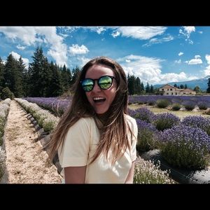 Meet your Posher, Amber